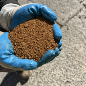 decomposed granite red